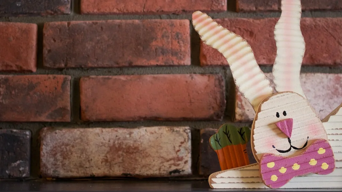 Bricolage de Pâques pour enfant : œufs, lapins et rouleaux